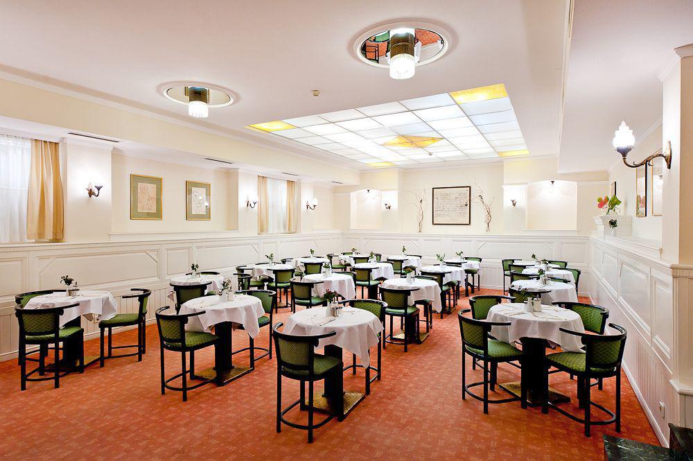 Johann Strauss 4* Viena
